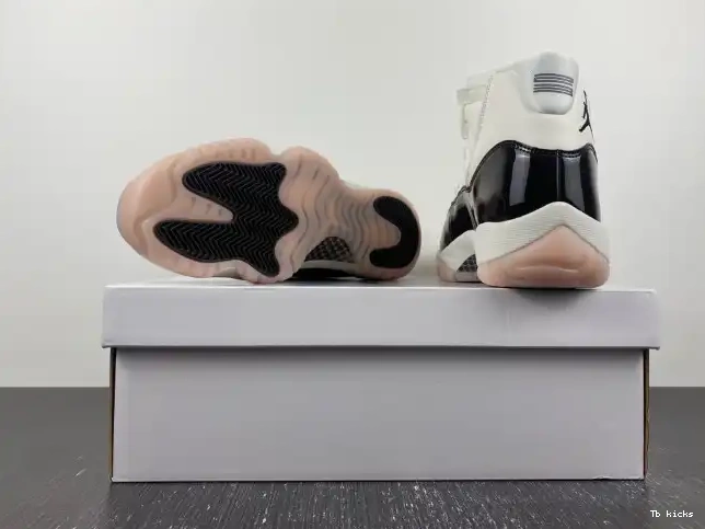 Reps TBK 11 AR0715-101 Jordan Air Neapolitan WMNS 0528